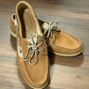 Sperry Tan Leather Flats